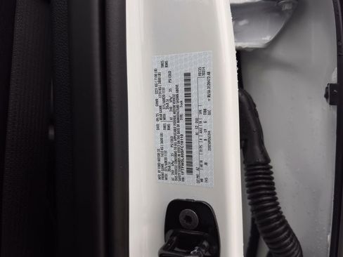 New 2025 Ford F150 Lariat w/ Equipment Group 502A High image 35