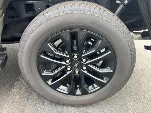 Used 2025 Ford F150 Lariat w/ Equipment Group 502A High AWD/4WD image 14