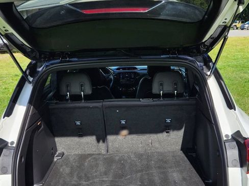 Used 2022 Chevrolet TrailBlazer RS w/ Technology Package FWD image 16