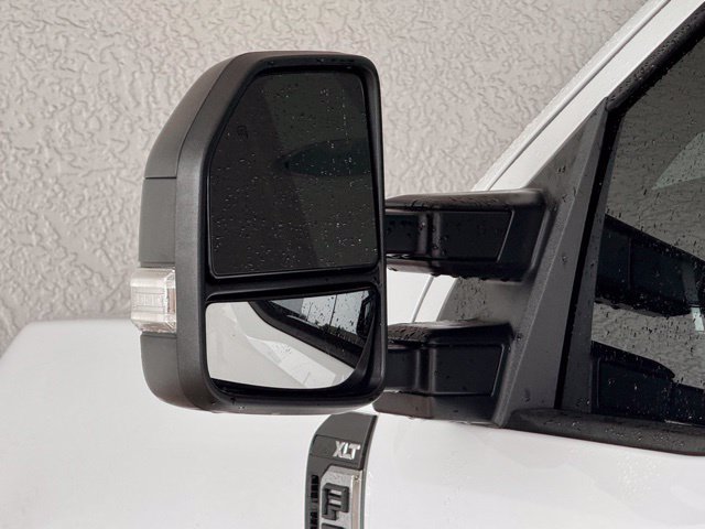 Used 2023 Ford F250 XLT AWD/4WD image 31