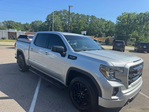 Used 2022 GMC Sierra 1500 Elevation AWD/4WD image 12