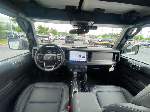 New 2026 Ford Bronco Badlands AWD/4WD image 26