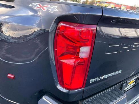 Used 2024 Chevrolet Silverado 3500 LTZ w/ LTZ Convenience Package image 29