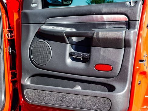 Used 2005 Dodge Ram 1500 Truck 2WD Quad Cab image 21