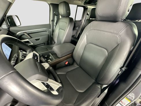 Certified 2023 Land Rover Defender 110 SE image 24