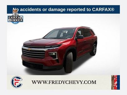 Used 2025 Chevrolet Traverse LT w/ Driver Confidence Package