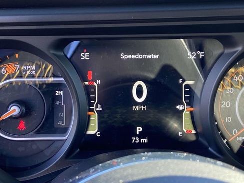 New 2025 Jeep Wrangler Sahara image 30