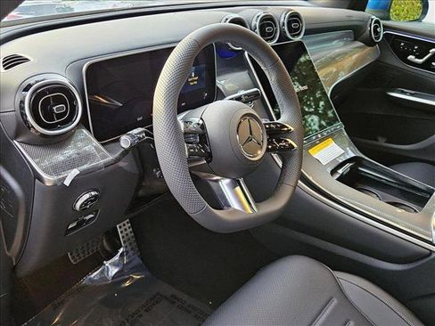 New 2025 Mercedes-Benz GLC 300 image 3