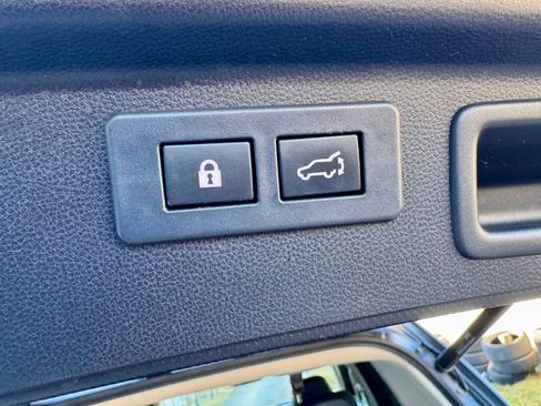 Used 2021 Subaru Forester Limited image 45