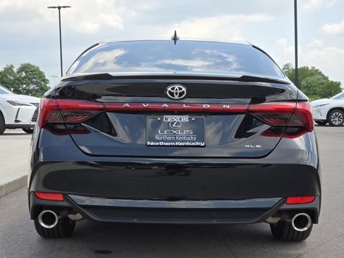 Used 2019 Toyota Avalon XLE w/ Moonroof Package FWD image 26