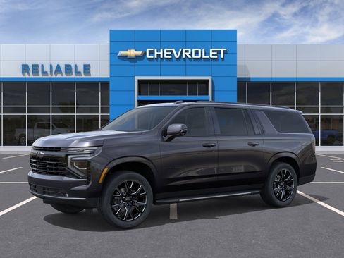 New 2026 Chevrolet Suburban RST w/ Comfort Package AWD/4WD image 2