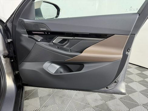 New 2025 BMW 530i xDrive image 20