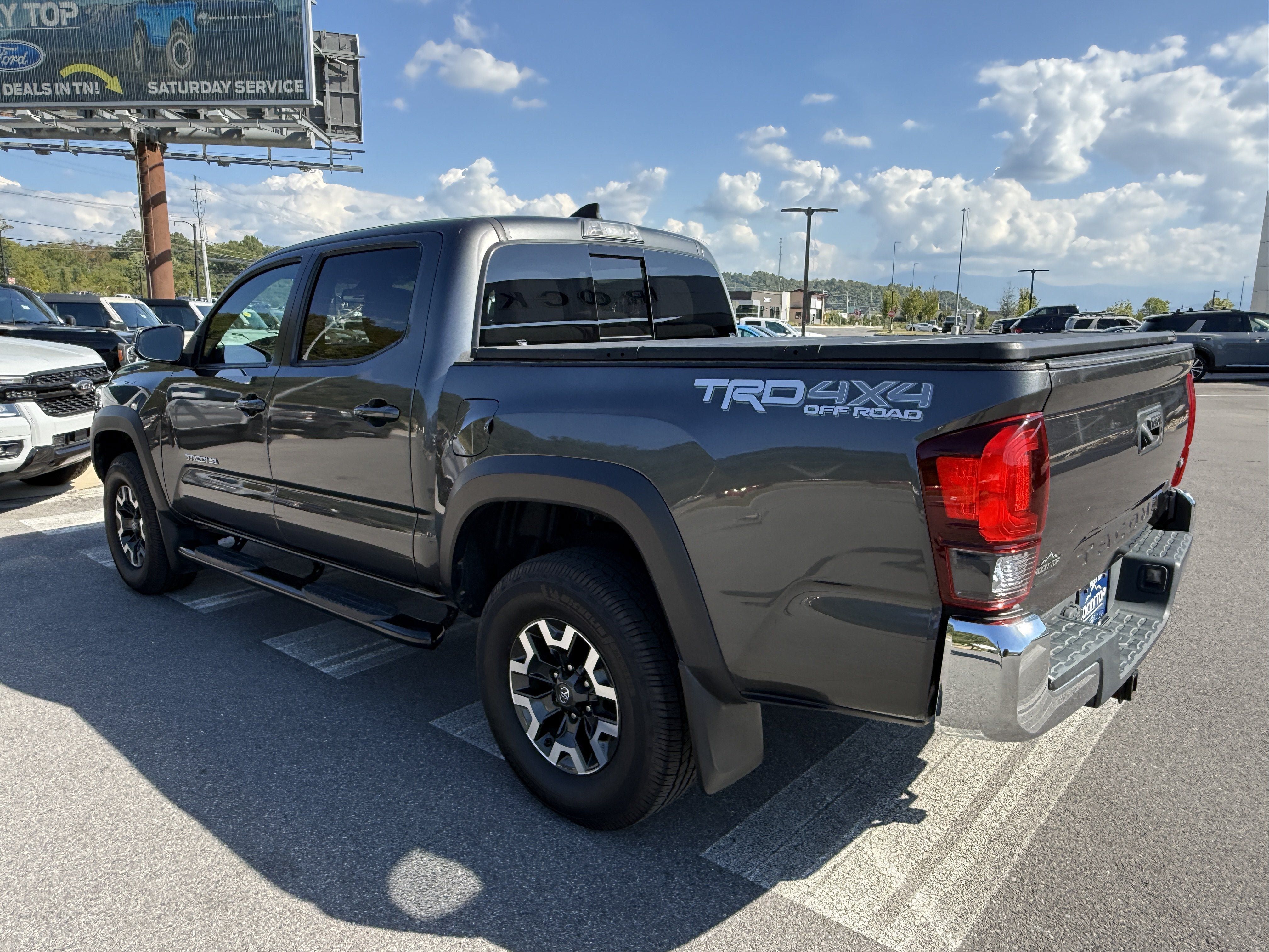 Used 2019 Toyota Tacoma TRD Off-Road AWD/4WD image 7