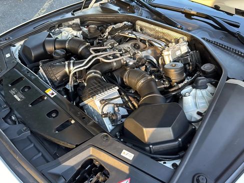 Used 2014 BMW M5 RWD image 45