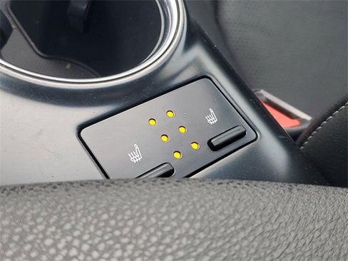 Used 2018 Toyota Camry XSE image 25