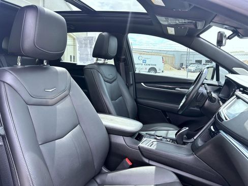 Used 2023 Cadillac XT5 Premium Luxury w/ Technology Package AWD/4WD image 19