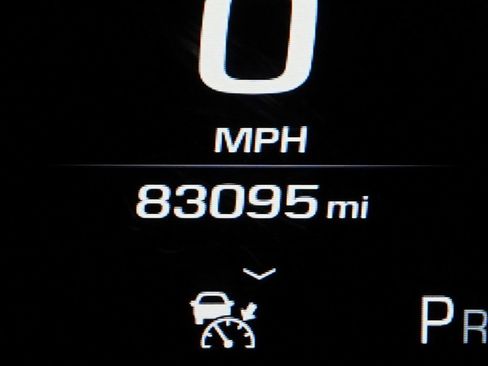 Used 2020 GMC Yukon Denali w/ Open Road Package image 21