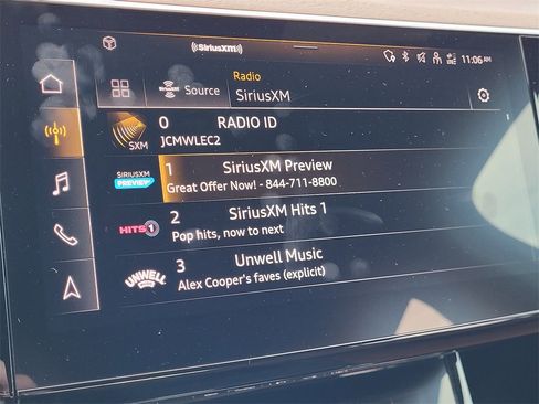 Used 2024 Audi Q8 e-tron Premium Plus image 24