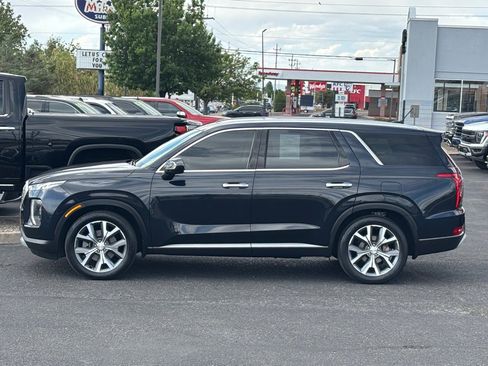 Used 2022 Hyundai Palisade SEL w/ Convenience Package FWD image 2