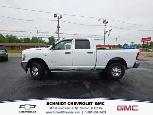 Used 2022 RAM 2500 Tradesman w/ Chrome Appearance Group AWD/4WD image 8