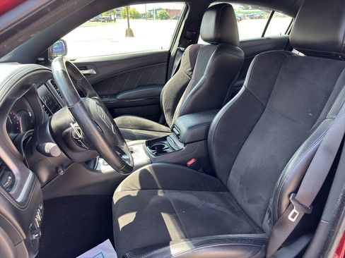 Used 2022 Dodge Charger R/T w/ Plus Group RWD image 12