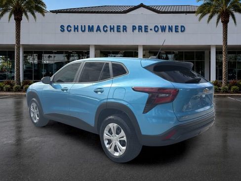 Used 2025 Chevrolet Trax LS FWD image 5