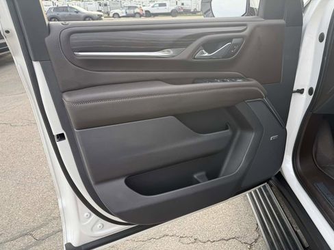 Used 2021 GMC Yukon Denali w/ Denali Ultimate Package image 11