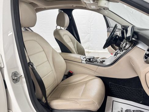 Used 2016 Mercedes-Benz C 300 4MATIC Sedan image 12