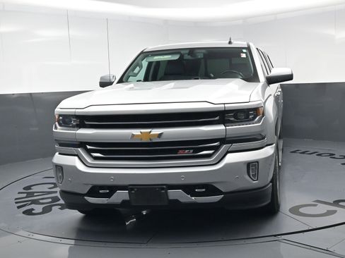 Used 2017 Chevrolet Silverado 1500 LTZ Z71 w/ LTZ Plus Package image 5