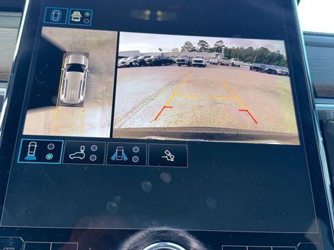 Certified 2026 GMC Acadia Denali w/ Super Cruise Package FWD image 24