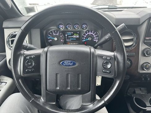 Used 2016 Ford F250 Lariat w/ Chrome Package image 27