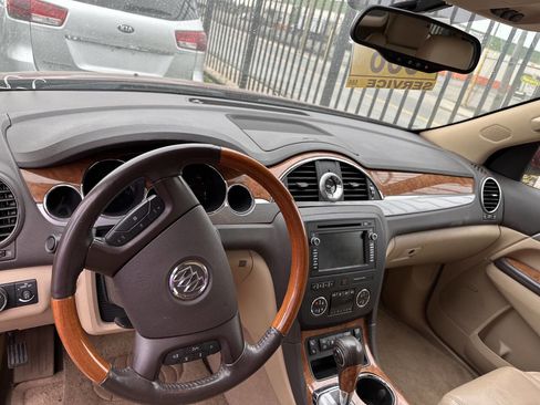 Used 2011 Buick Enclave CXL w/ Trailering Provision Package image 4