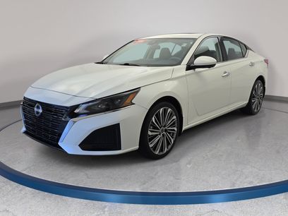 Used 2023 Nissan Altima 2.5 SL