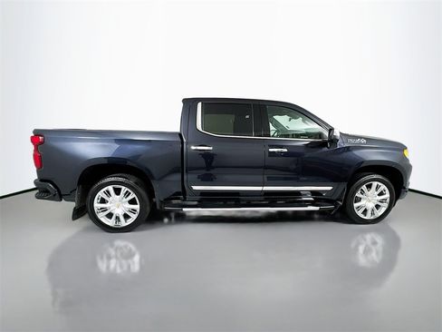 Used 2023 Chevrolet Silverado 1500 High Country w/ High Country Premium Package image 9
