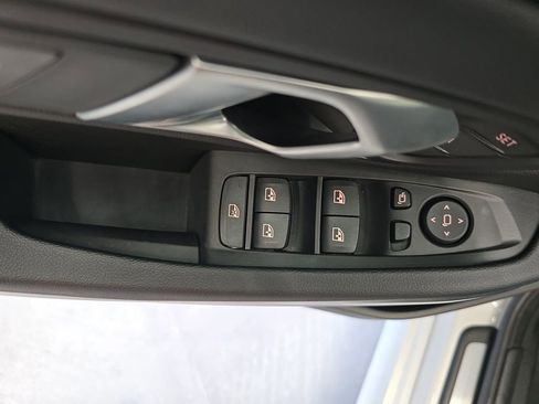 Used 2025 BMW 330i Sedan image 15