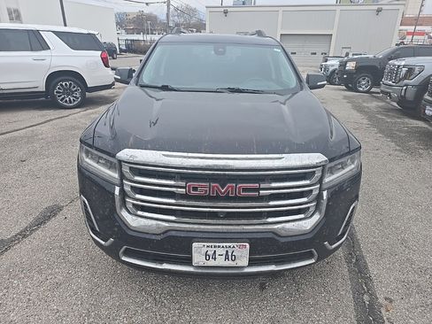 Used 2022 GMC Acadia SLT w/ Technology Package image 2