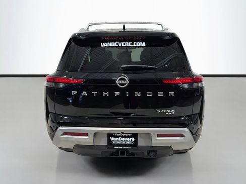 Used 2024 Nissan Pathfinder Platinum AWD/4WD image 6