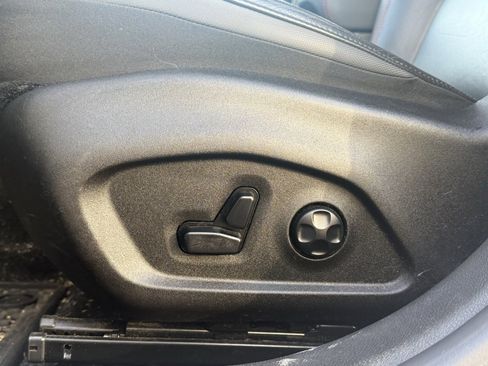 Used 2021 Jeep Renegade Trailhawk w/ Luxury Group III image 12