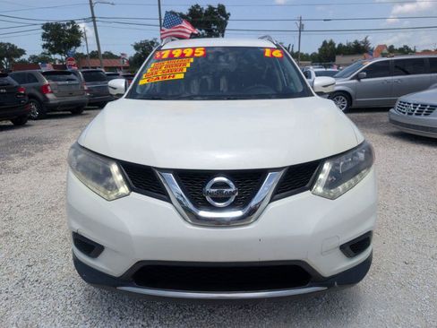 Used 2016 Nissan Rogue SV w/ SV Premium Package FWD image 2