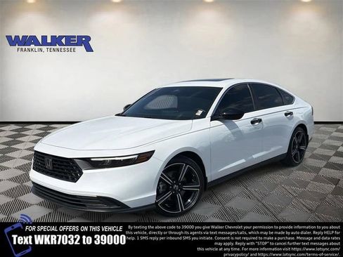 Used 2025 Honda Accord Sport image 1