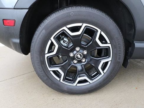 Used 2025 Ford Bronco Sport Outer Banks w/ Outer Banks Tech Package+ AWD/4WD image 8