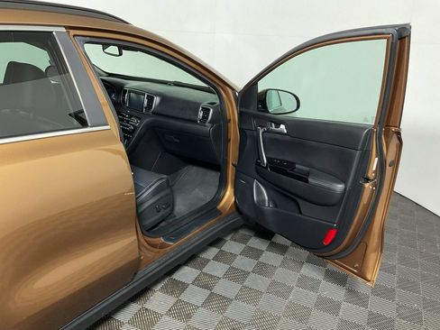 Used 2019 Kia Sportage EX w/ EX Technology Package AWD/4WD image 37