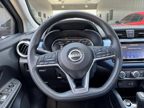 Used 2025 Nissan Versa SV FWD image 25
