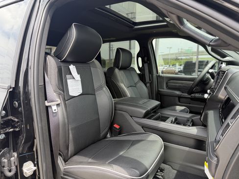 New 2026 RAM 3500 Limited AWD/4WD image 22