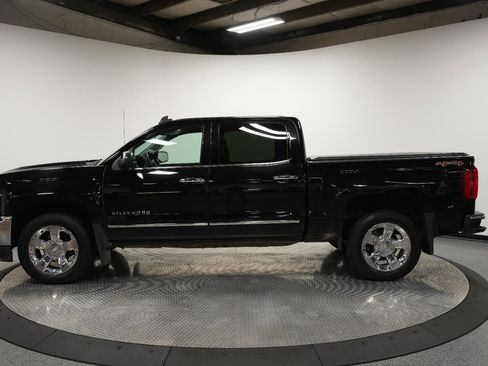 Used 2017 Chevrolet Silverado 1500 LTZ w/ Sport Package image 4