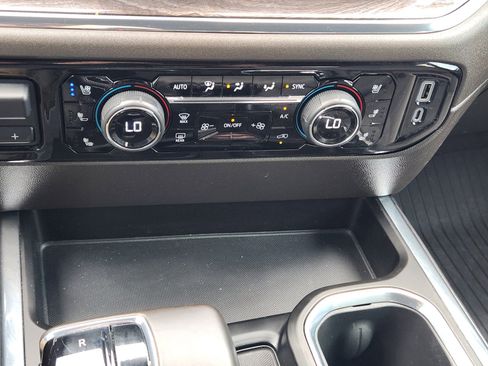 Used 2023 Chevrolet Silverado 1500 LTZ AWD/4WD image 14