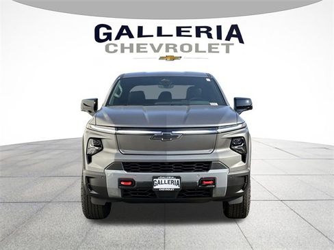 New 2026 Chevrolet Silverado EV Trail Boss w/ Premium Package image 3