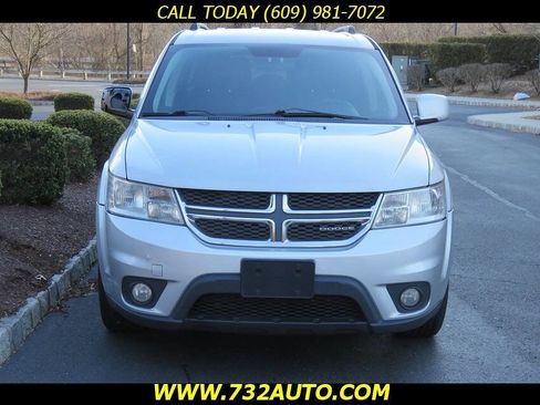 Used 2011 Dodge Journey Mainstreet w/ Popular Equipment Group image 5