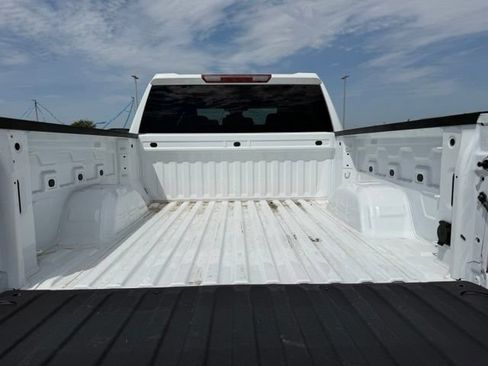 Used 2026 Chevrolet Silverado 1500 Custom RWD image 5