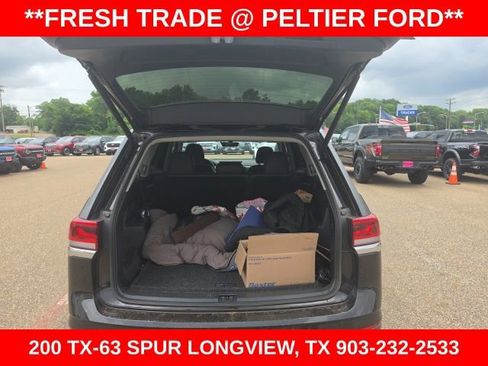 Used 2023 Volkswagen Atlas SE w/ Black Wheel Package FWD image 10